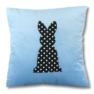 Poduszka z naszytym królikiem (Kopia)