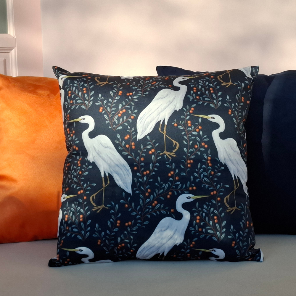Poduszka dekoracyjna czaple Velvet 45cm na 45cm - obrazek 3